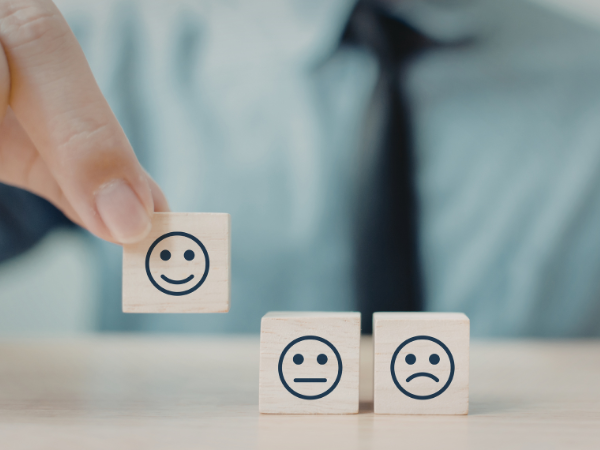 マニュアル制作でお困りの担当者様へ  ～マニュアル制作の外部委託を検討してみませんか？～